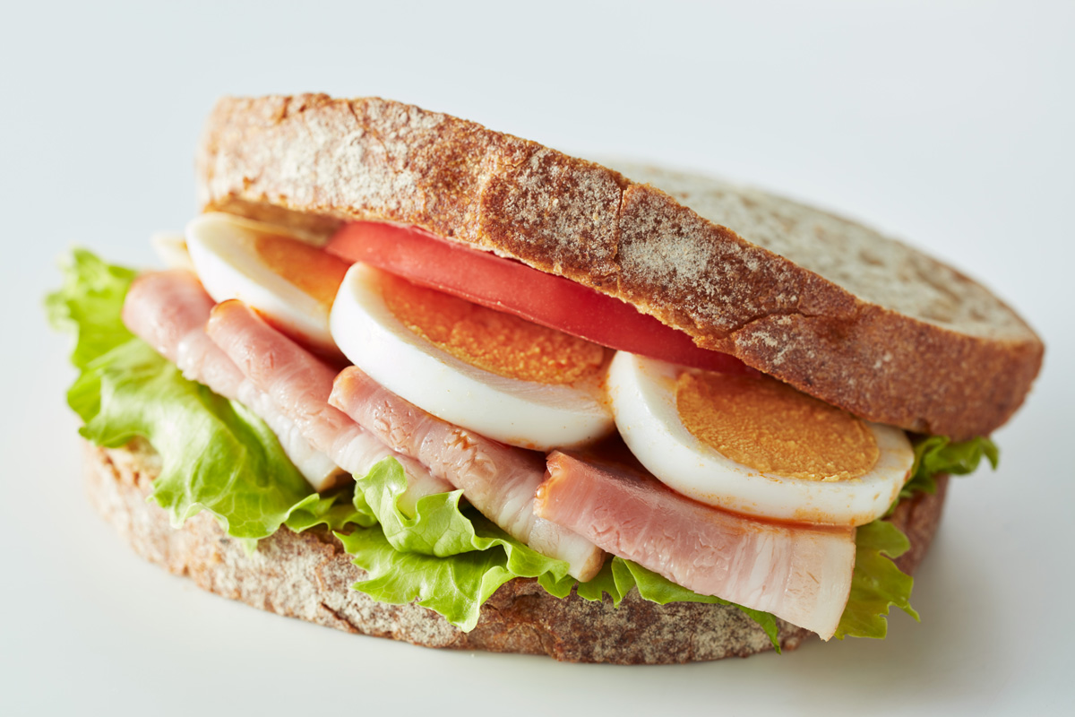 「BLTエッグ 石窯カンパーニュ」565円