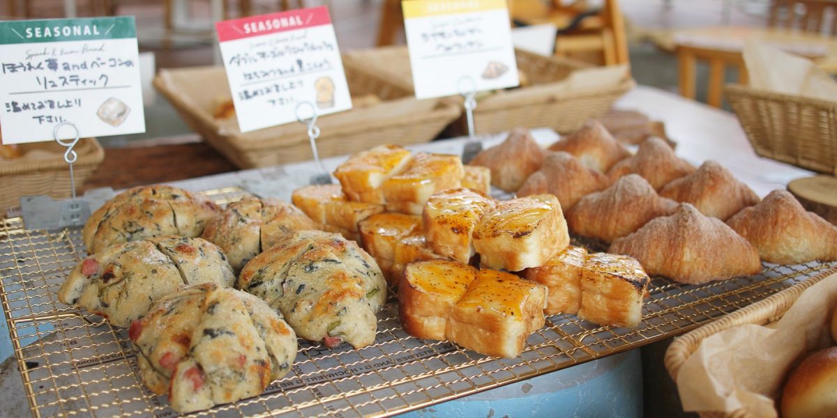 【神戸】「TOOTH TOOTH FISH IN THE FOREST」はパンビュッフェが楽しめる海辺のベーカリーカフェ