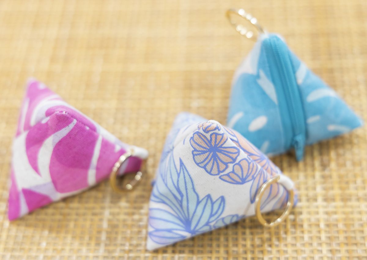 むすびポーチ 各$32