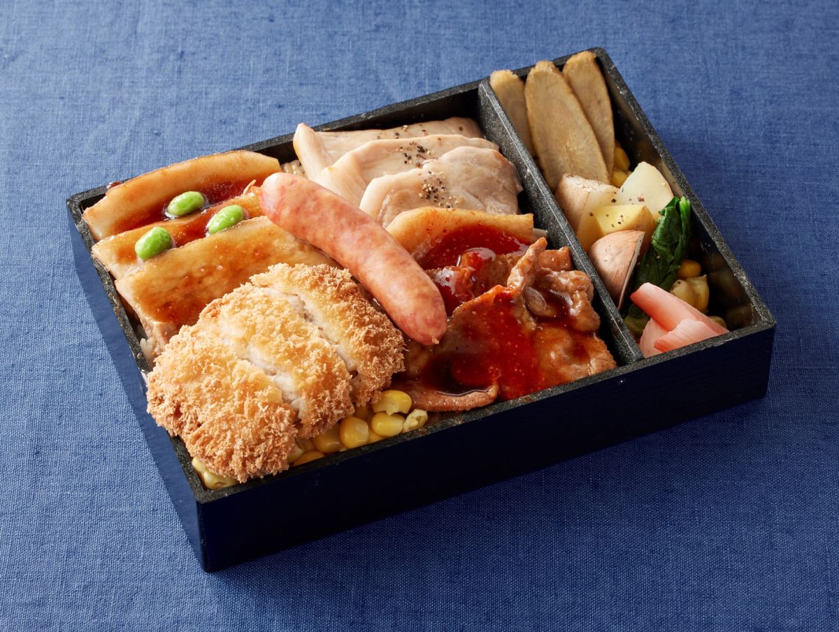十勝豚食べ比べ豚丼弁当/掛村(帯広市)2001円(1折)(各日販売予定100点)