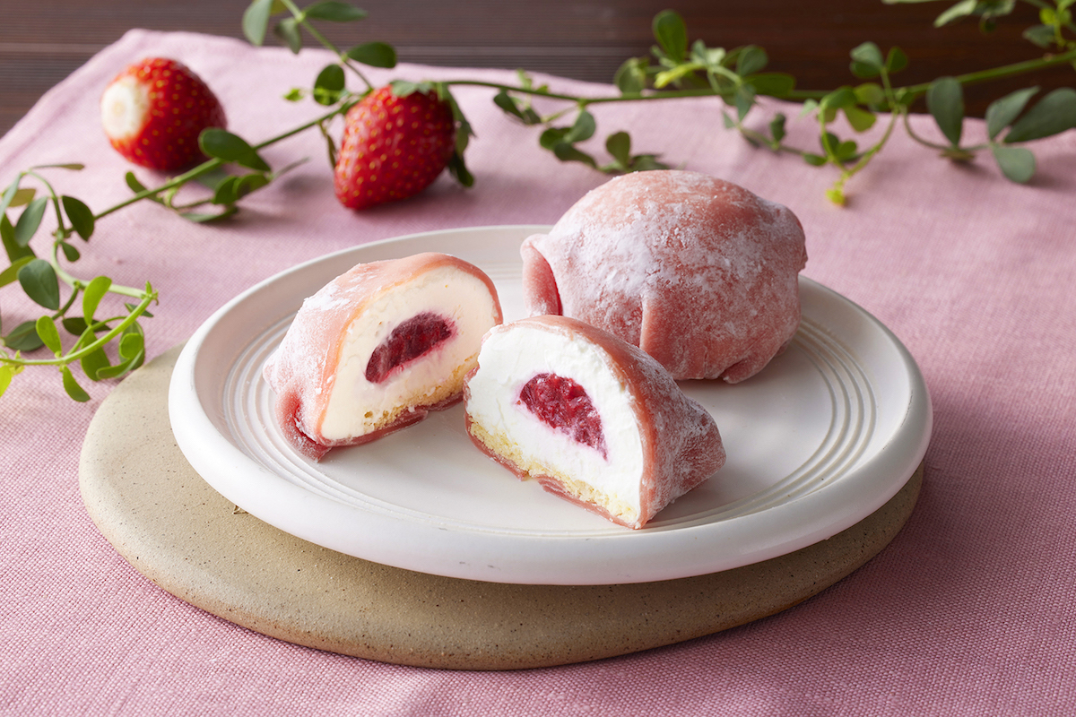 べリーショートケーキ大福/えにかいたもち(札幌市)371円(1個)