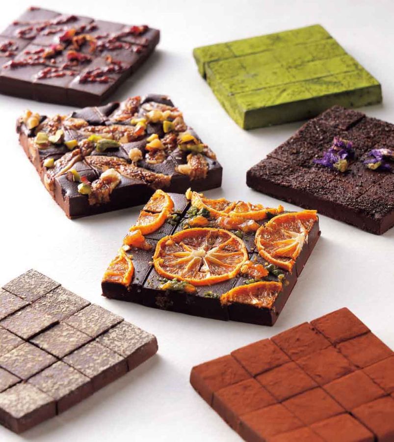 「ヴィーガン生チョコレート」／CocoChouChou（ココシュシュ）各990円～（16個入）