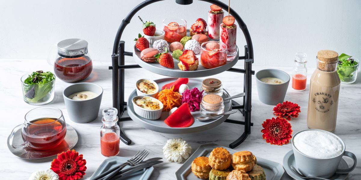 京都嵐山で堪能するストロベリー・アフタヌーンティー。日本伝統の美しい紅白で彩ったCHAVATY嵐山限定プラン