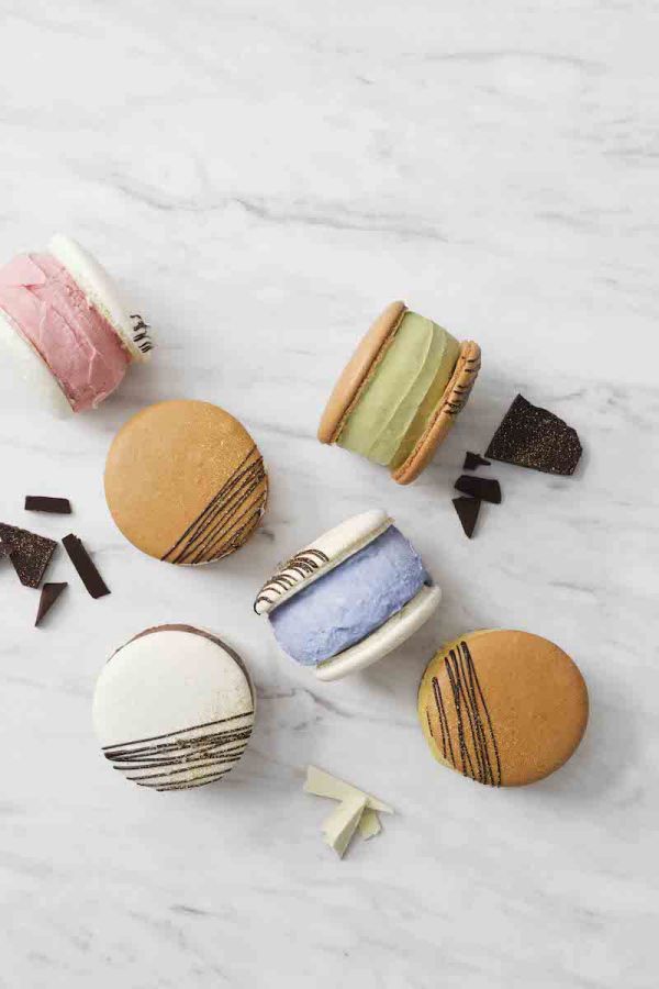 「チョコマカロンジェラート」／＆EARL GREY（アンドアールグレイ）イートイン 605円（1個）