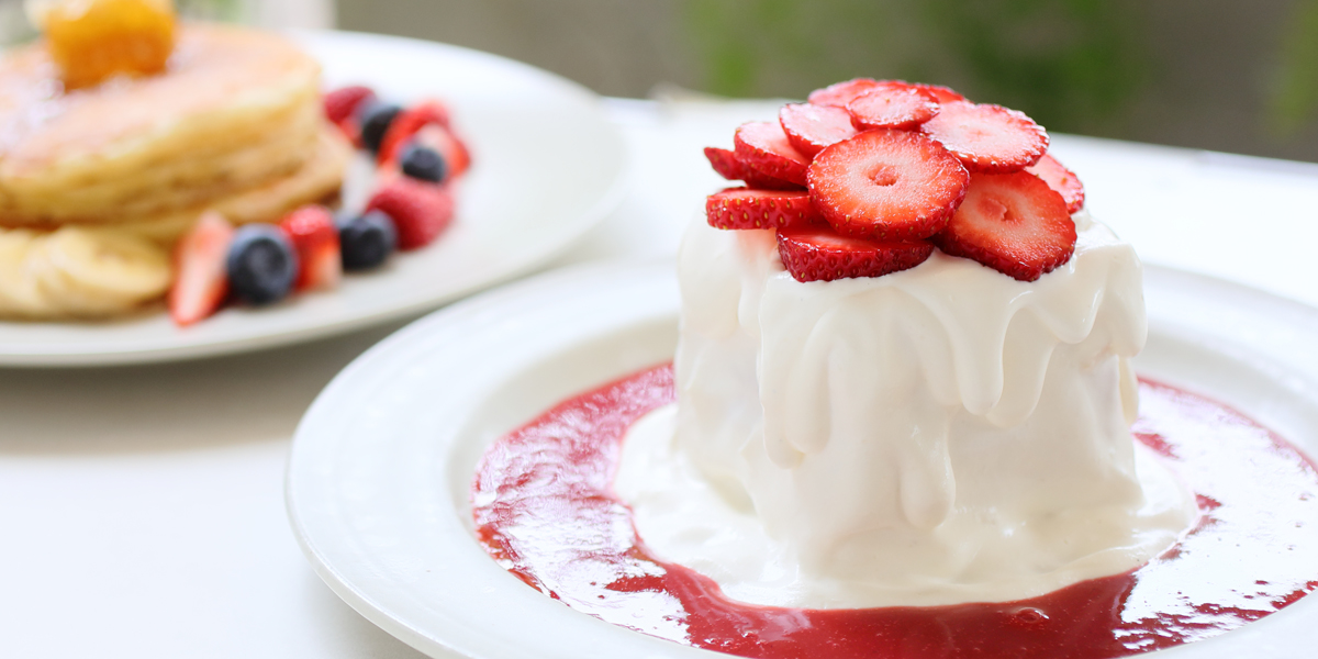 大阪・堀江の人気カフェ「TABLES」。クリームとろける苺のメルティショートケーキが新登場!