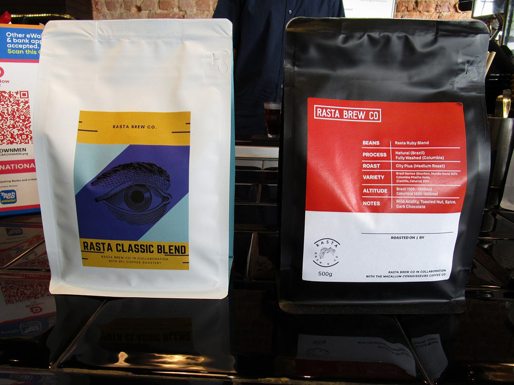 左：Rasta Classic Blend　RM40(250g）／右：RASTA RUBY　RM40(250g)