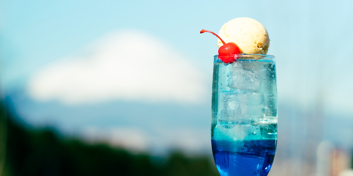 【静岡・御殿場】大迫力の富士山を眺める「FUJIMI CAFE（フジミカフェ）」へ。SNS映え抜群のドリンクや地産グルメ、絶景を楽しもう