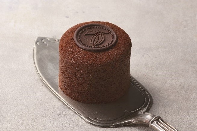 ラヴニュー／「フォンダンショコラ エヴォカオ」1個1296円