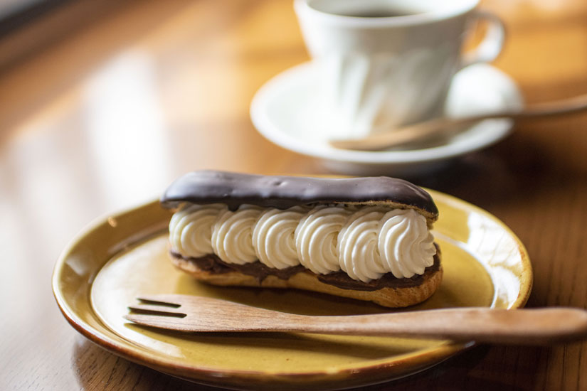 ｢エクレールのエクレア｣450円は、日向さんが幼いころから食べていたエクレアがルーツ