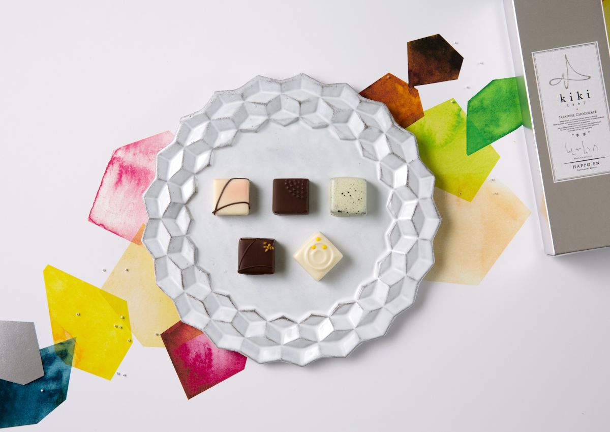 「ボンボンショコラバレンタイン限定セレクション」（8個入り）3240円（8個入り）・（3個入り）1296円