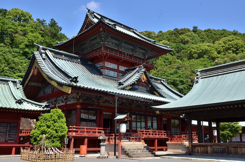 江戸幕府により造営された 大拝殿は国の重要文化財