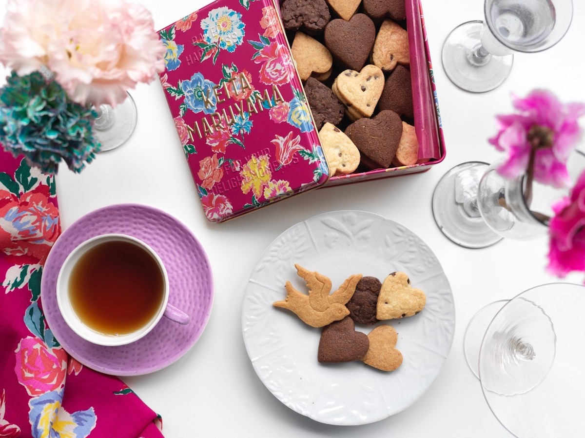 「詰め合わせクッキー缶(フォーエバー「K」)」4860円／ケイタマルヤマ