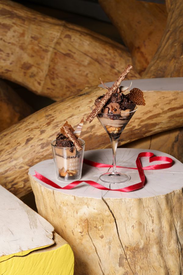 「季節のパフェ〜パルフェショコラ〜」 通常1700円 、ミニ1200円