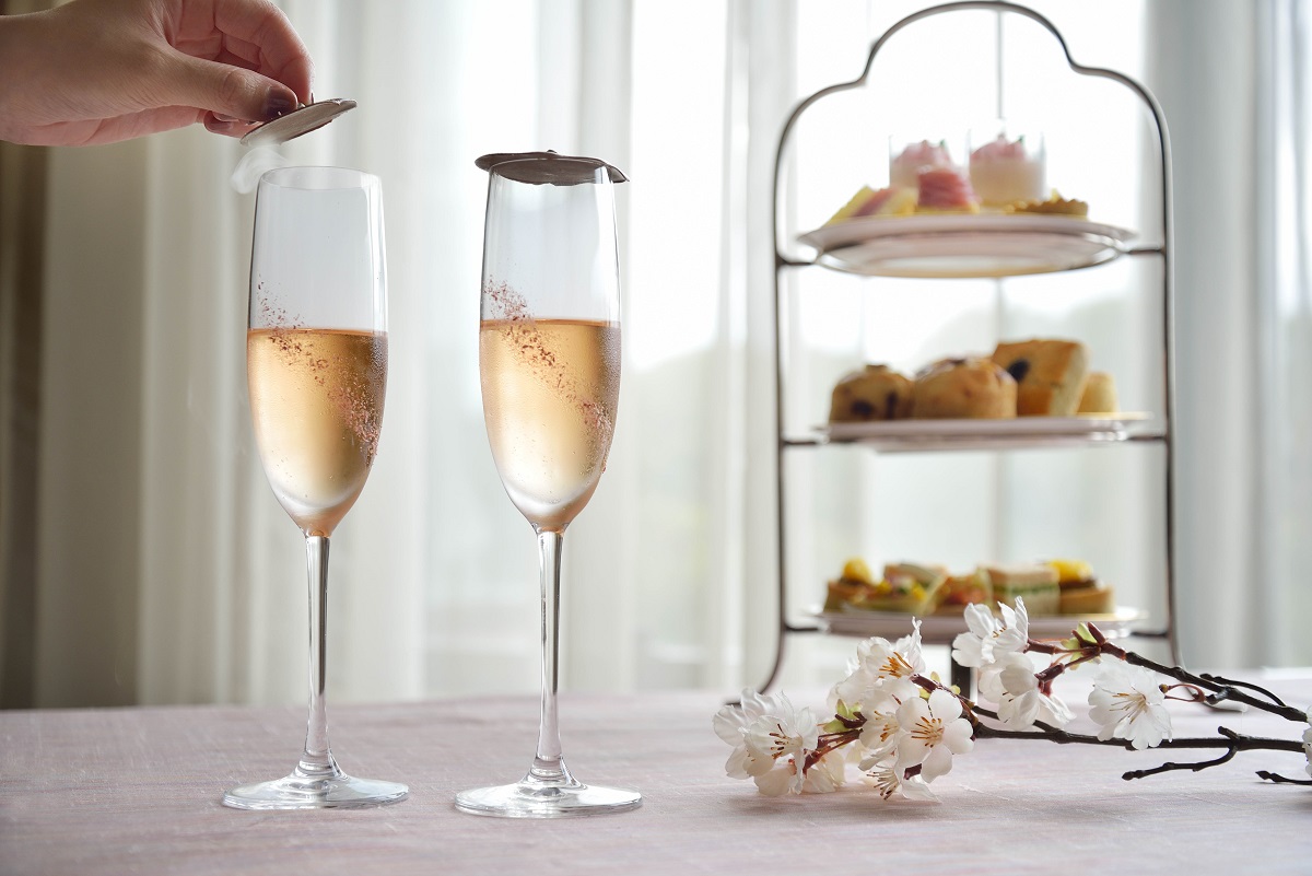 「桜アフタヌーンティー（ウェルカムシャンパン付き）」イメージ