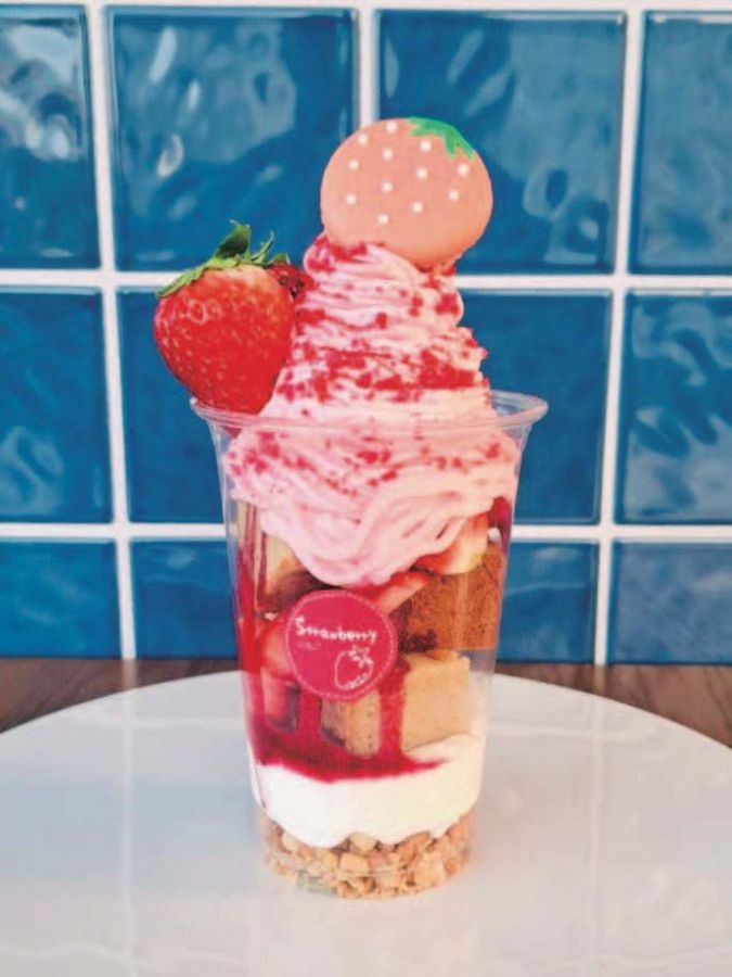 アッシュ×エム bébé「苺のモンブランパフェ」1100円