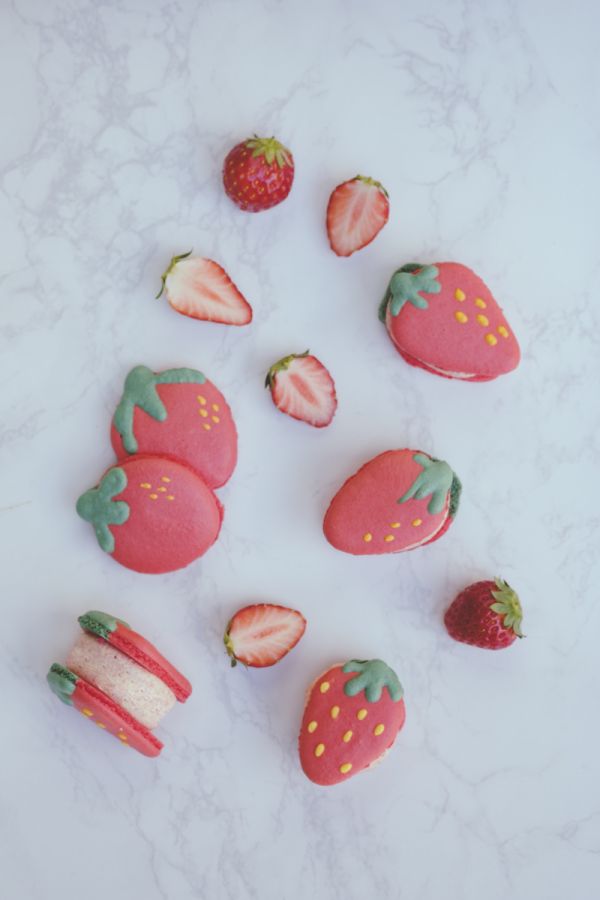 MUUNSEOUL「いちごマカロン」1個 550円