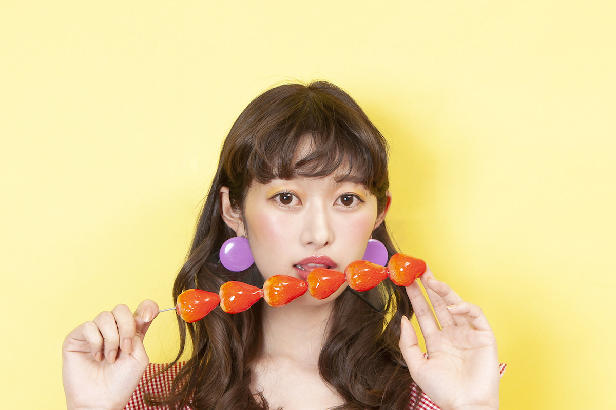 いちご飴専門店 ストロべリーフェチ「数量限定！いちごあめロング」900円