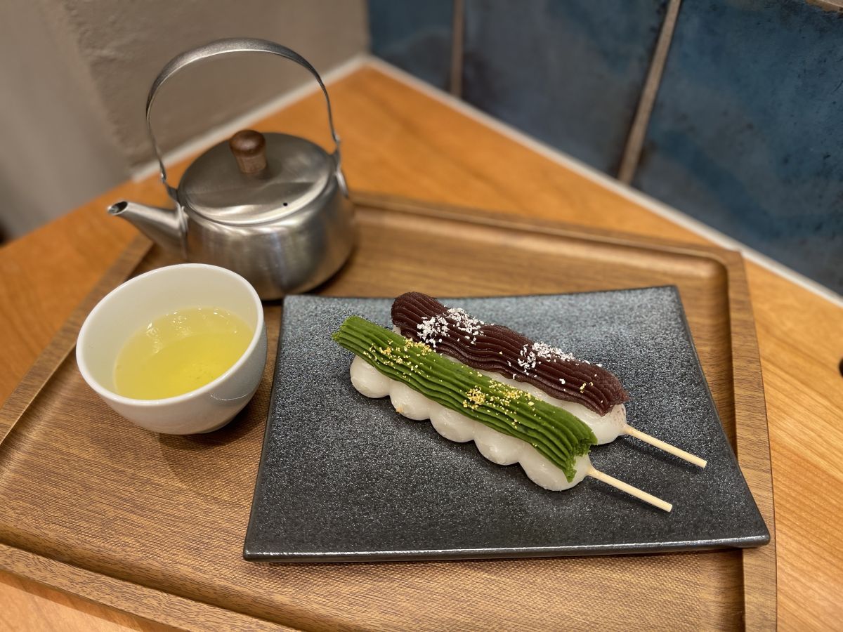 「だんごセット お煎茶or玉露ほうじ茶つき」1200円 