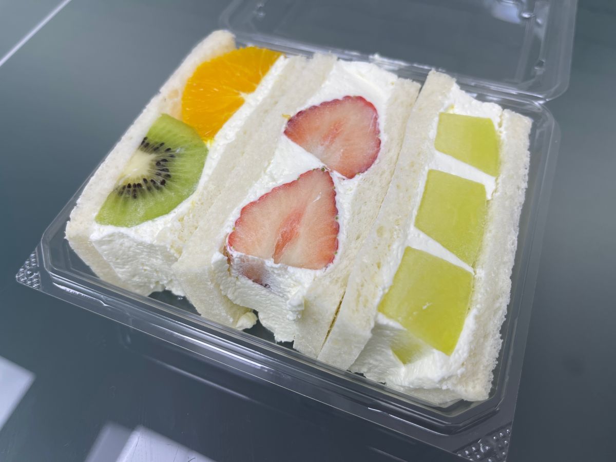 「4種のごろっとフルーツサンド」1000円