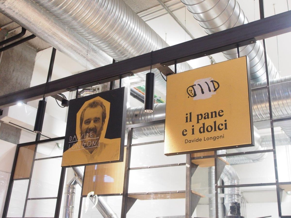 オーナーやシェフの顔写真と名前も紹介