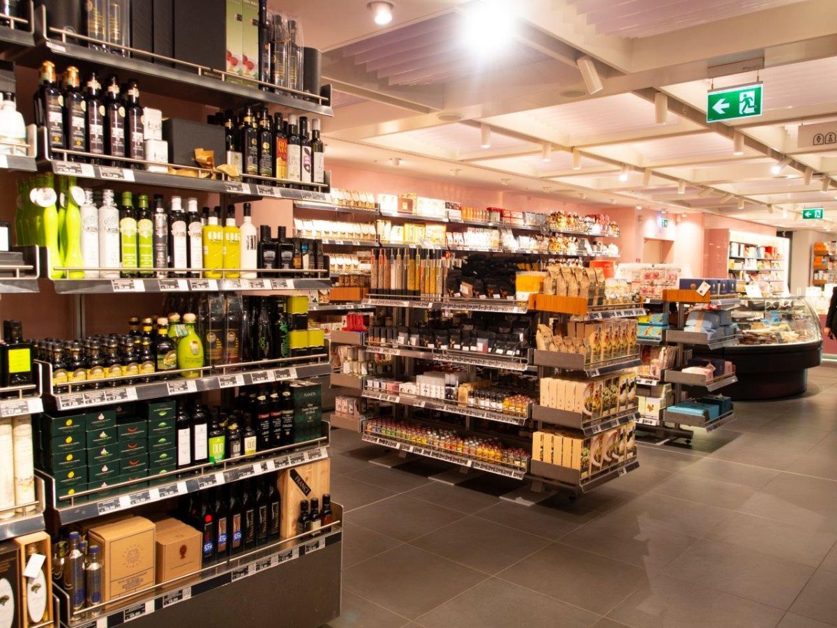 食品売り場の充実したラインナップもリナシェンテのフードホールの魅力