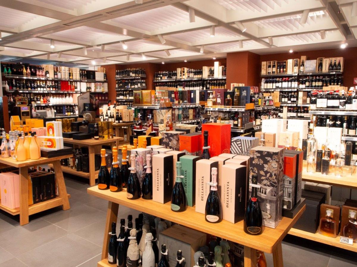 オリーブオイル、パスタ、ワイン、チョコレートなどイタリアで買いたい食材やお菓子は大体手に入る