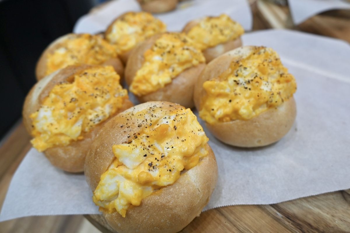 「トリュフ香るたまごサンド」320円