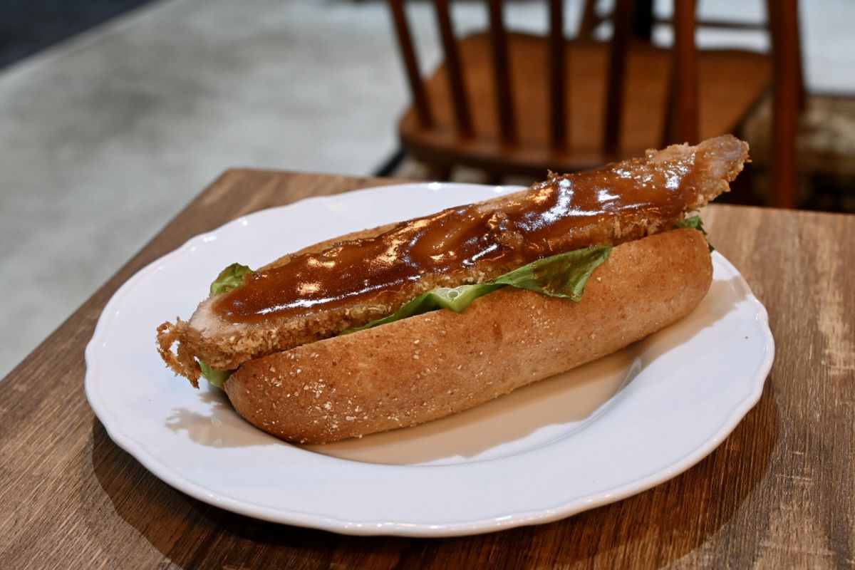 「豚ヒレカツレツサンド」520円