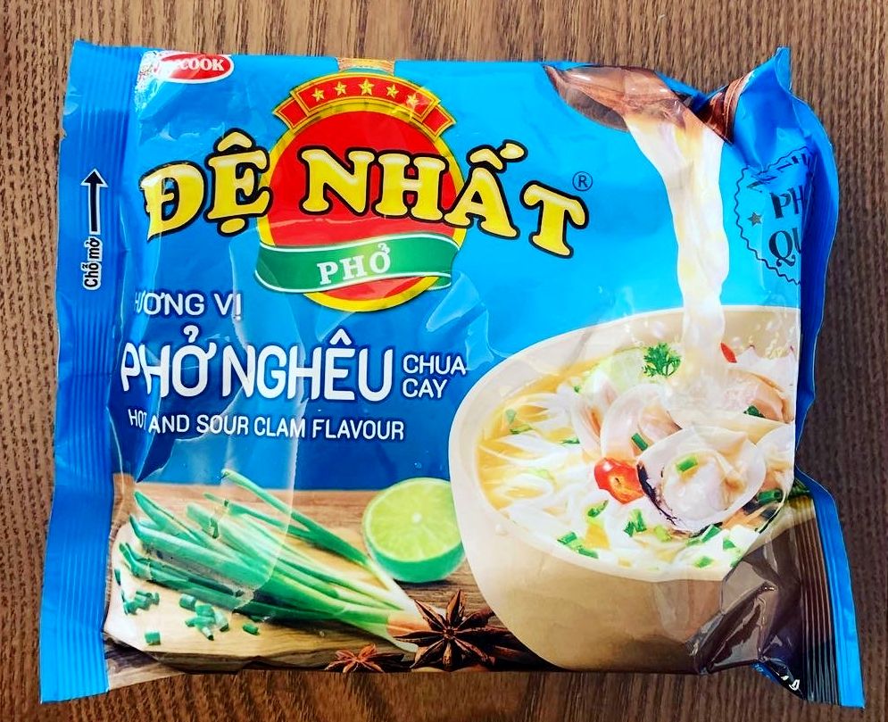 インスタントフォー（Pho Ngheu Chua Cay）