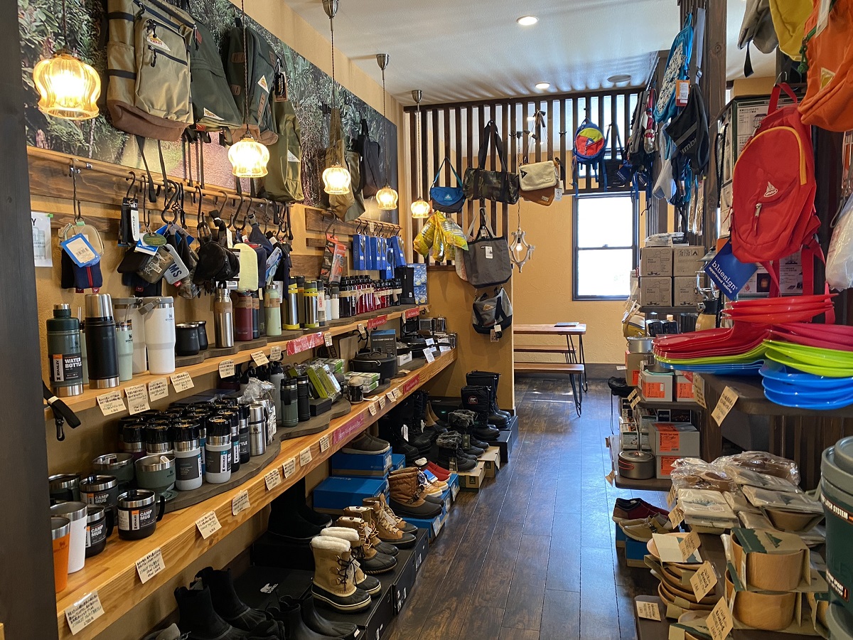 山カフェボサノバはアウトドアレジャーの基地でもあります。次はグリーンシーズンにラフティングに挑戦してみようかな