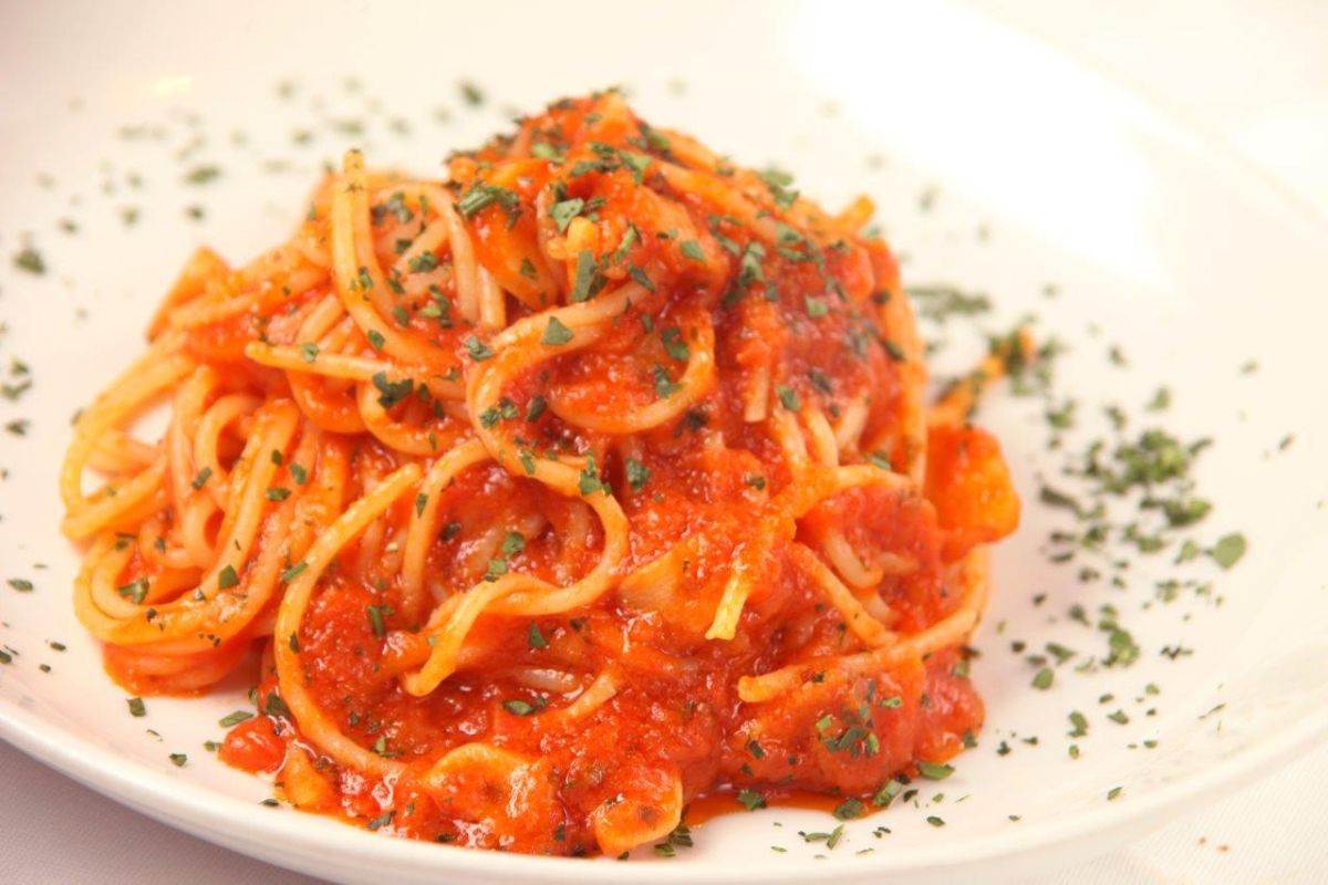 ピリッとした辛さがアクセントに「スパゲッティ・アッラ・カレッティエラ」