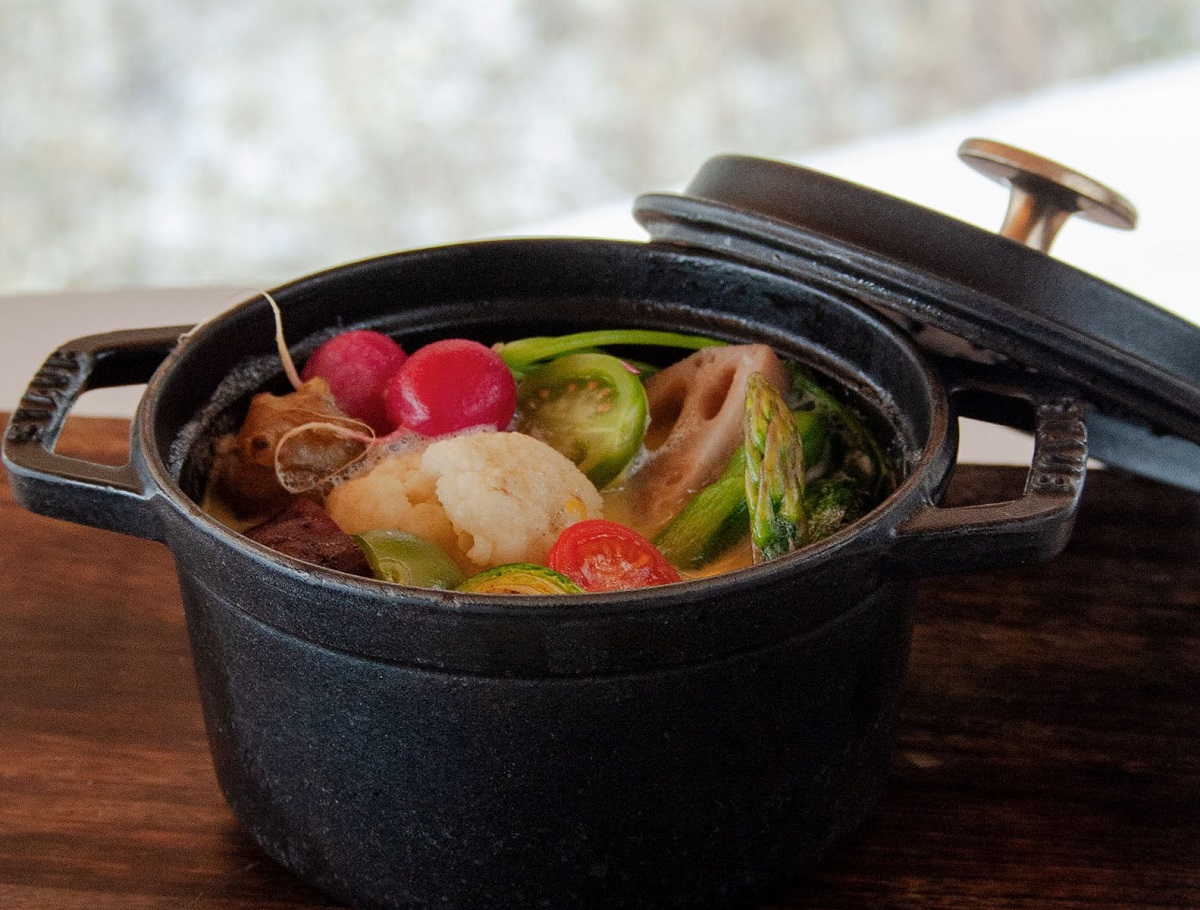 那須産のハム・ソーセージや地元野菜がふんだんに使われたランチ(一例)