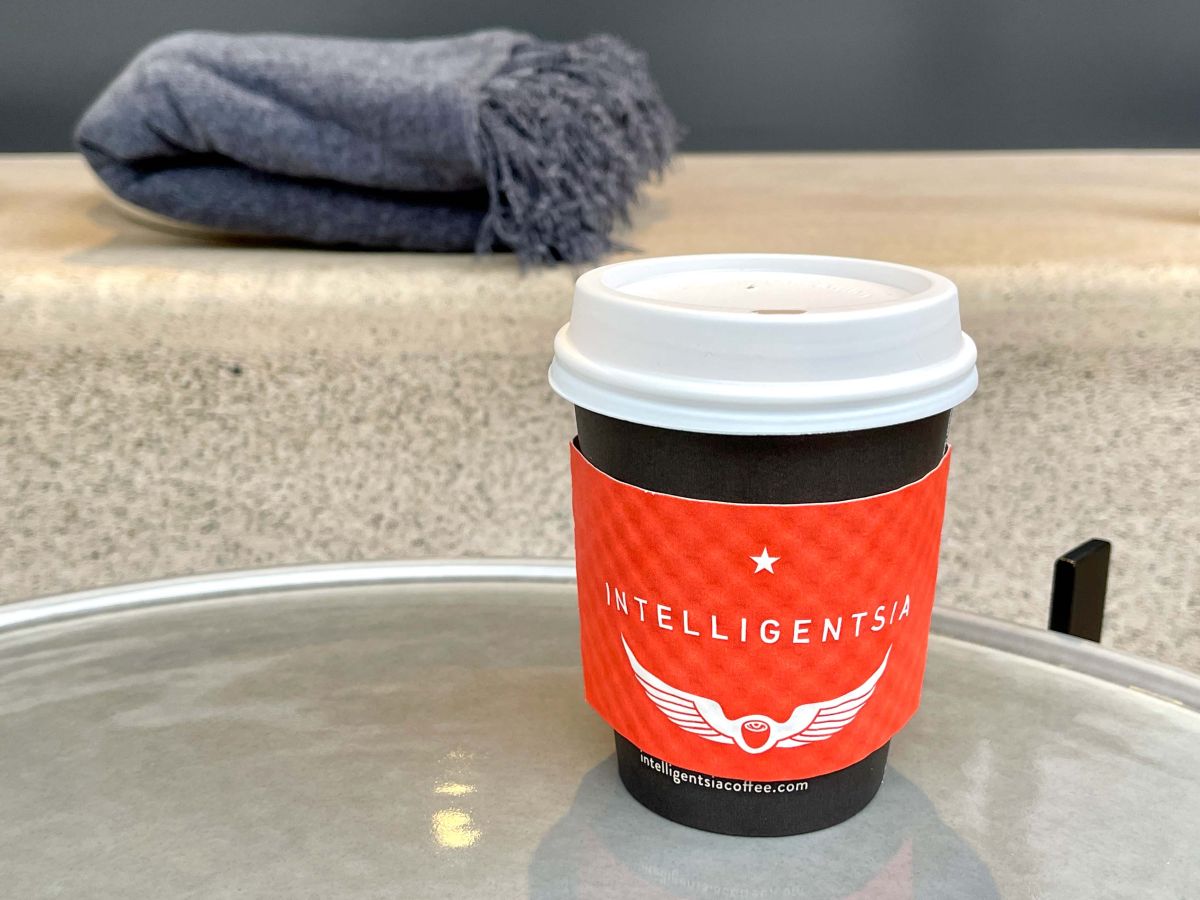 「カフェ ラテ」690円