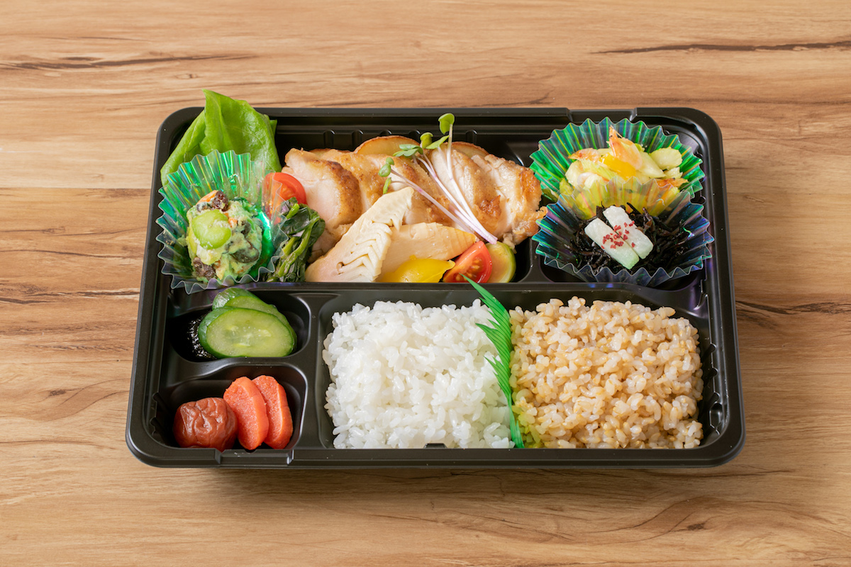 テイクアウト「象印御膳　旬」 1580円 