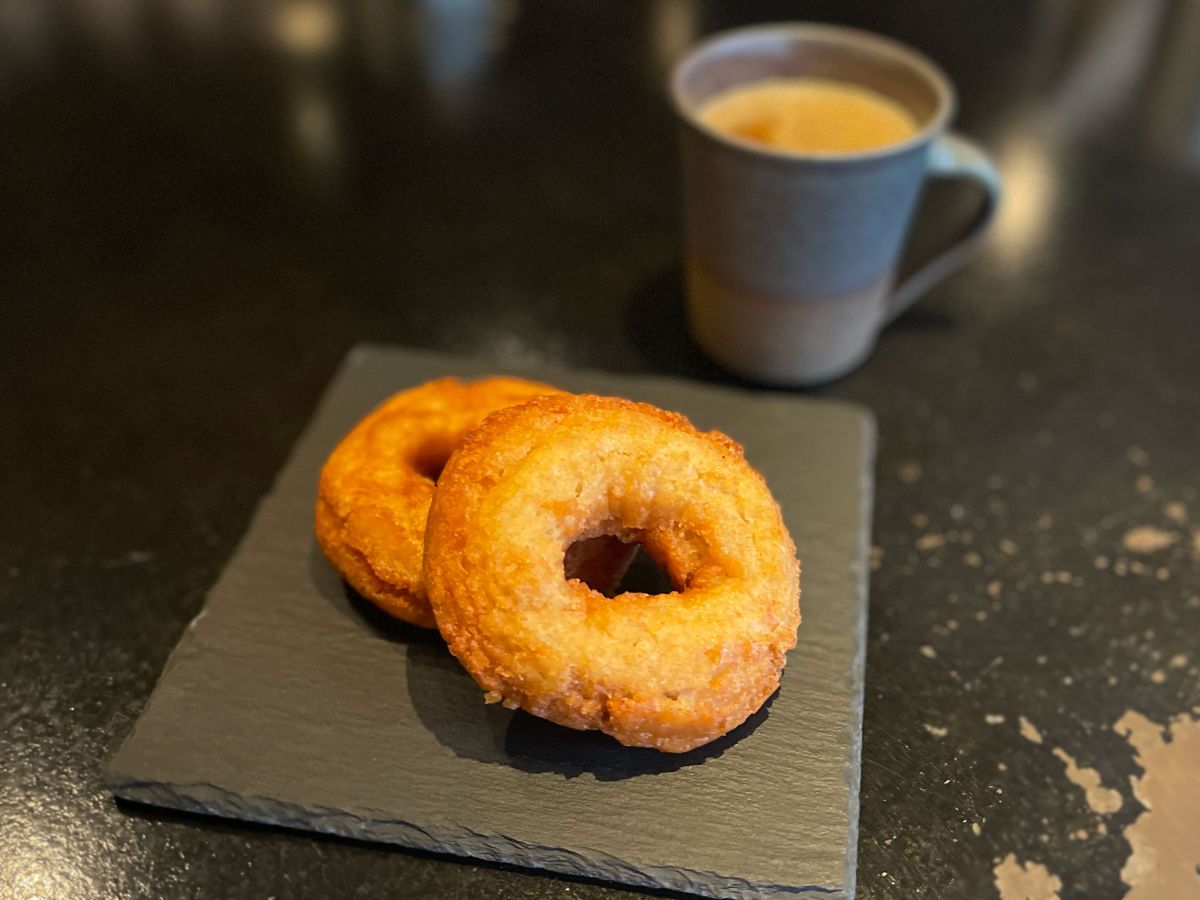 「ヴィーガンドーナッツ」400円