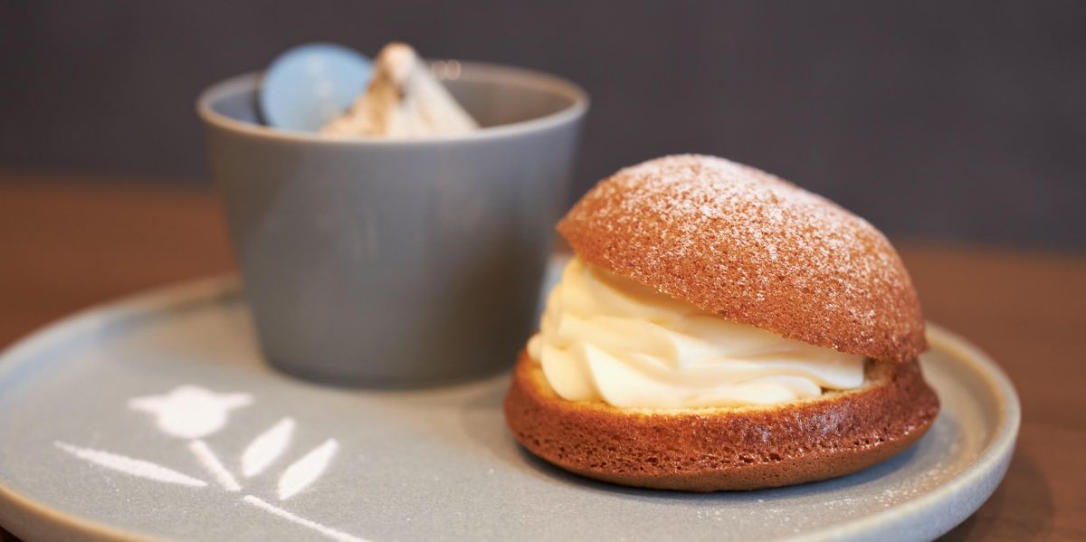 「鎌倉ニュージャーマン 鎌倉本店」のカフェにしかない特別な「かまくらカスター」