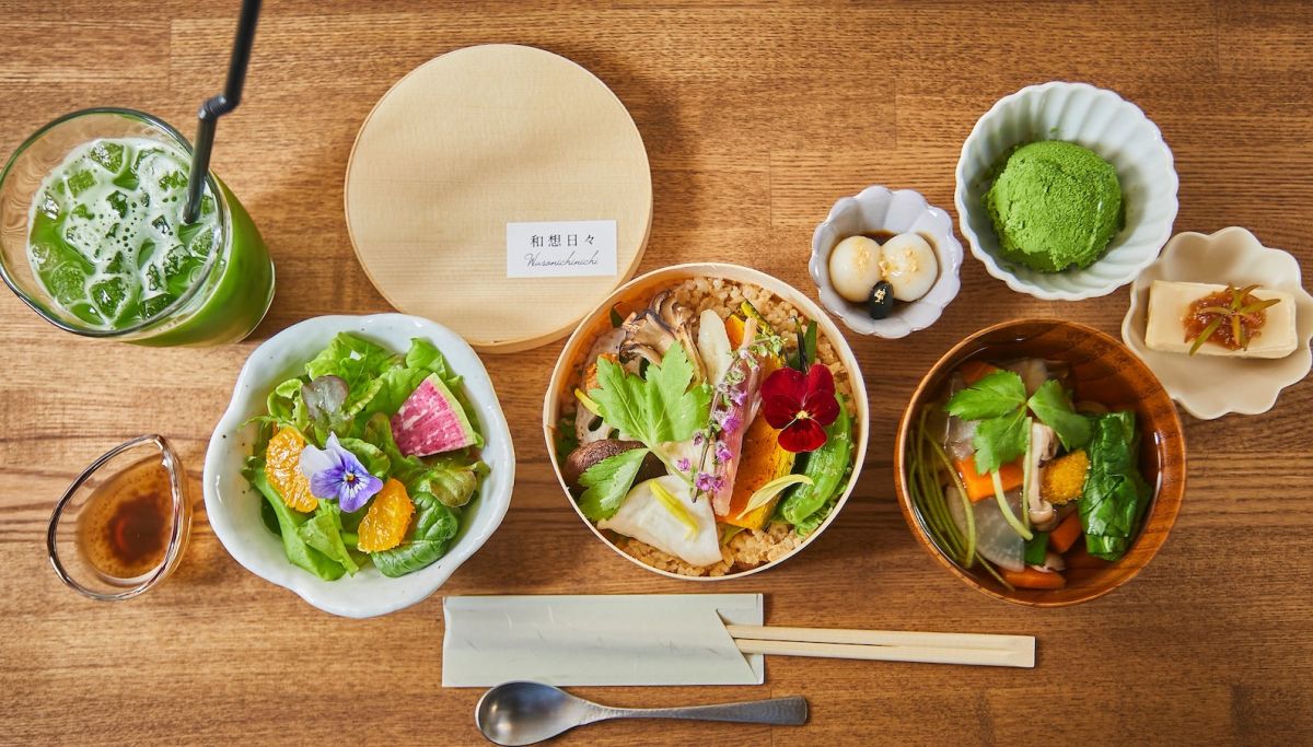 和想日々の花膳　1800円　／　スイーツ・お飲み物付き2500円