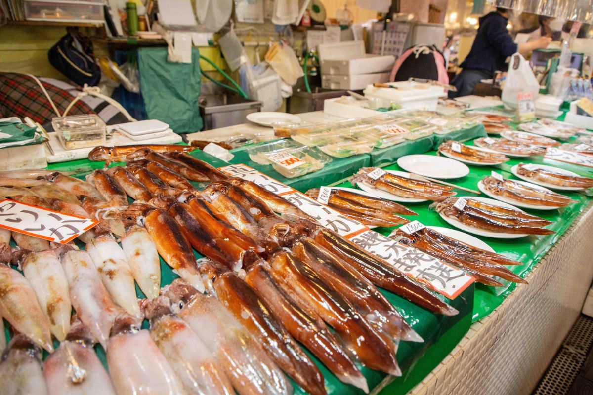 富田鮮魚店 内観