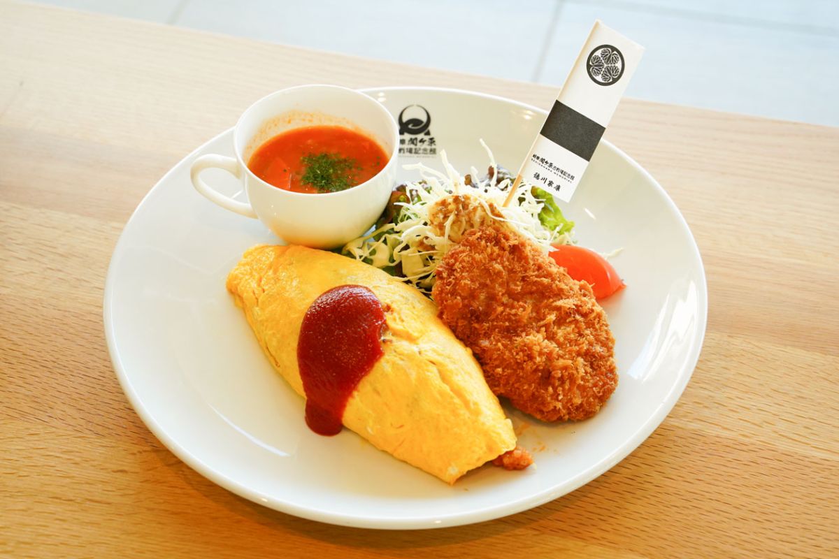「オムかつ家康」1600円