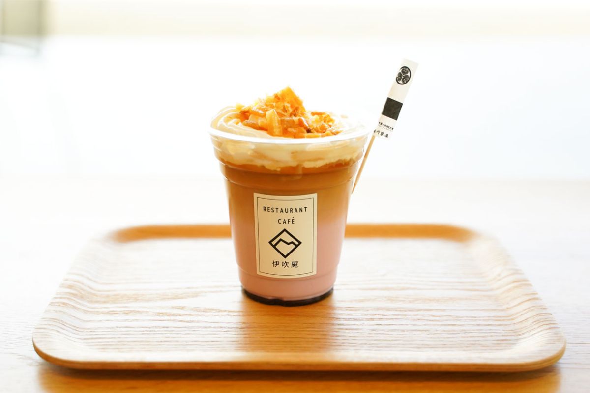 「紫芋ラテ」580円