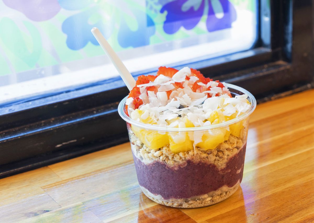 ハワイアンボウル（レギュラー）$9.30、トロピカルパラダイストッピング $2.35