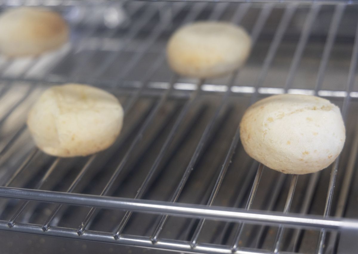 ポンデケージョ 各$2.30