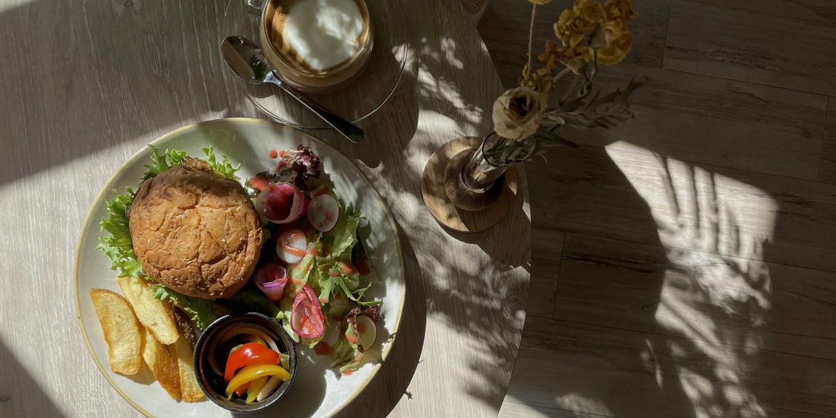 吉祥寺にプラントベースカフェ「yacore(ヤコア)」オープン!食べるだけでエコに貢献?!