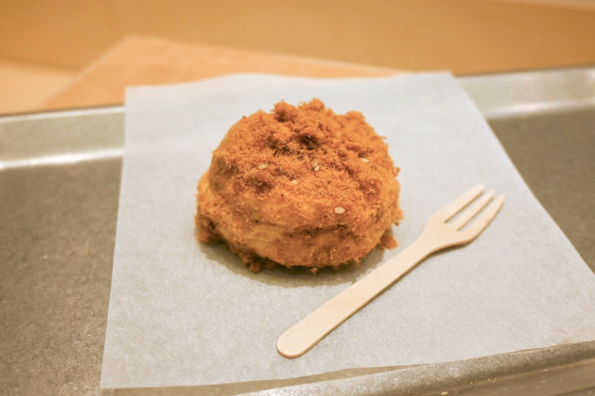 「ポークフロスケーキ」380円