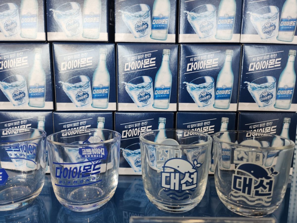 焼酎グラスは1つ1500ウォン