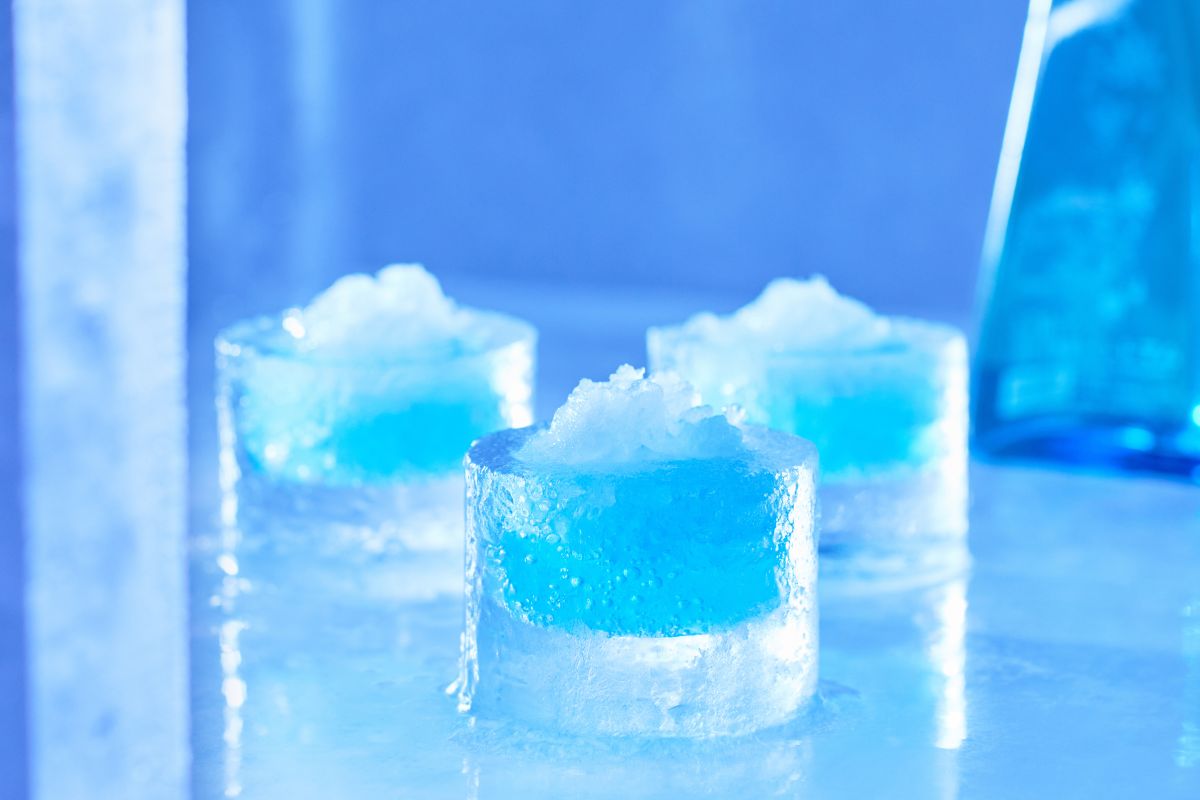 星野リゾート　トマム　アイスヴィレッジ　「瞬間冷凍カクテル」