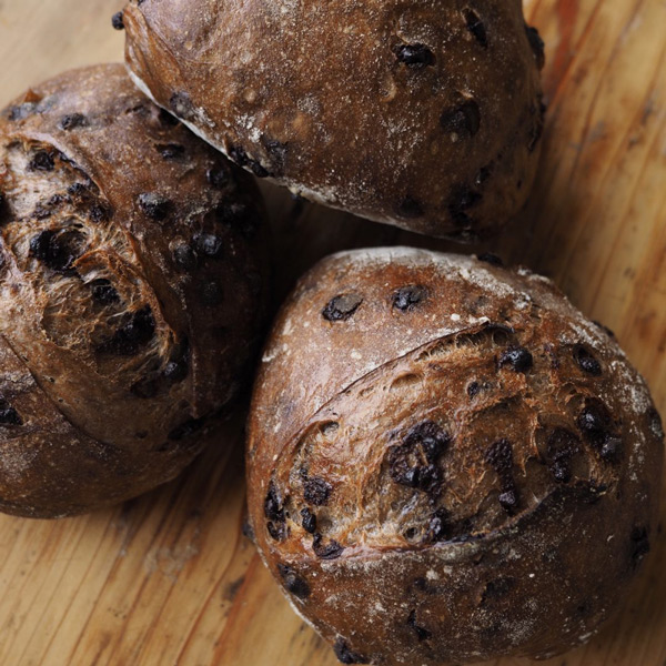 「チョコと山椒」330円／©SHŌPAIN ARTISAN BAKEHOUSE