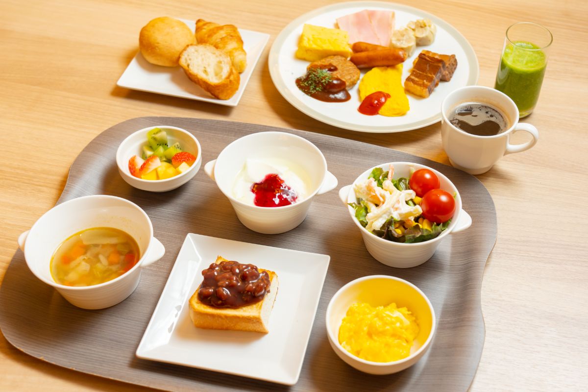 小倉トーストも王道のなごやめし。スープやサラダなどヘルシーモーニングも楽しめる