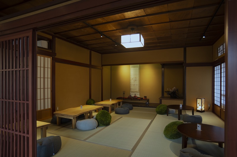 2階の和室のイートイン席