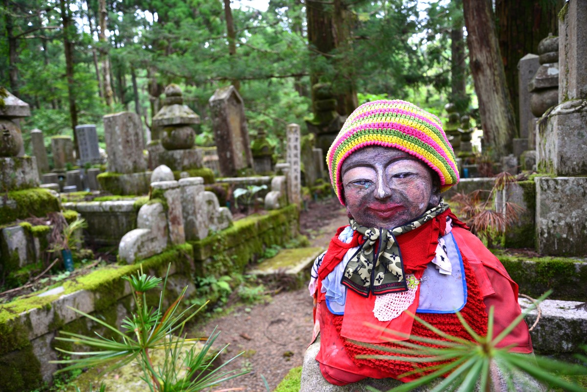 高野山　奥之院　参道　化粧地蔵